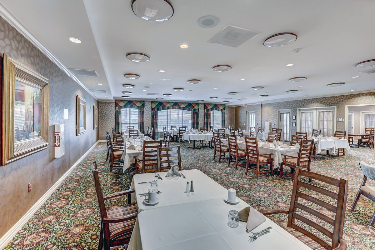 dining-options-at-the-hampton-at-meadows-place-senior-living-center