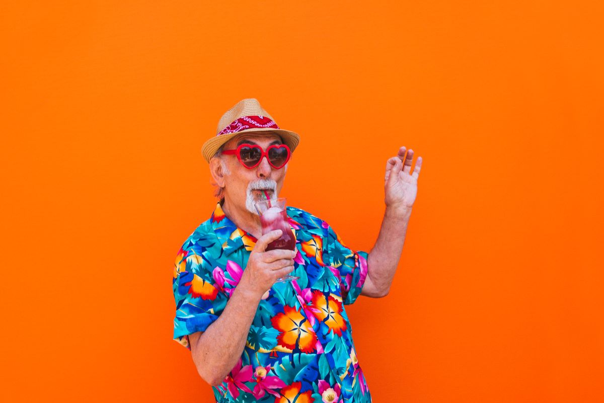 Senior enjoys Hampton at Meadows Place Luau